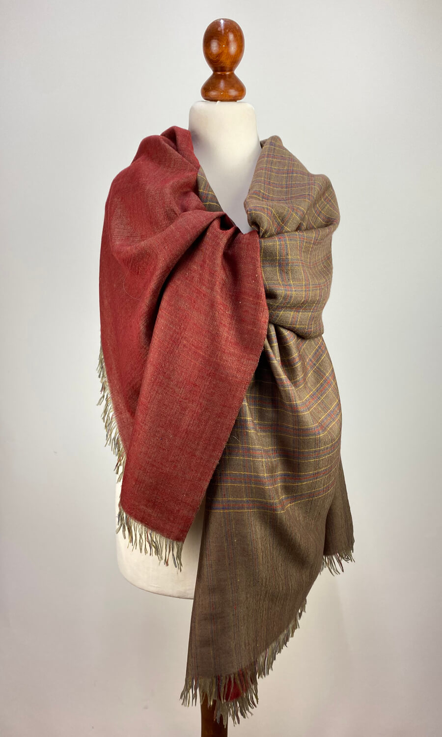 "Bordeaux Karo" - handgewebtes Pashmina Plaid  