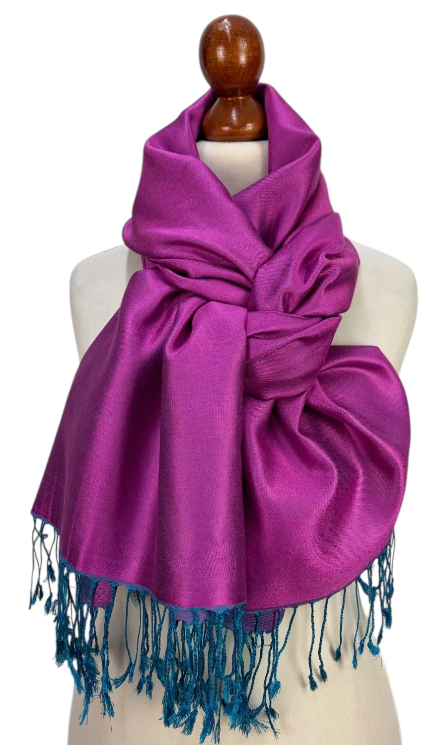 Mohini - großer zweifarbiger Schal aus reiner Seide