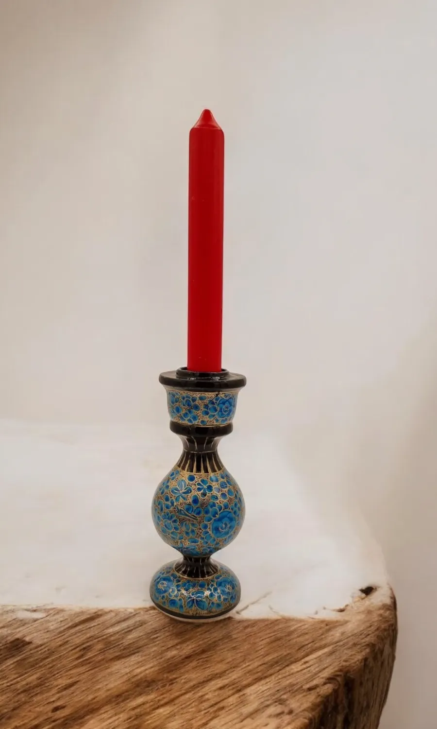 handbemalter Kerzenständer aus Holzmaché
