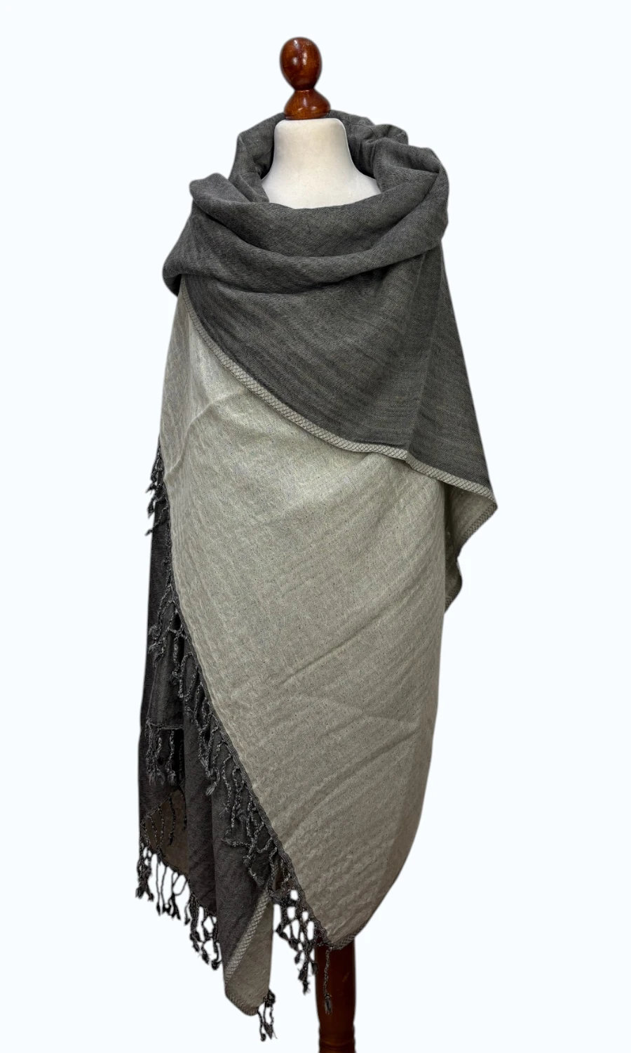 Mohini - Zweifarbiges Cape aus Merinowolle