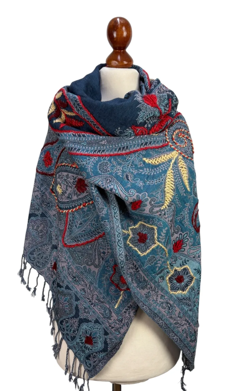 Mohini - großer bestickter Merinoschal
