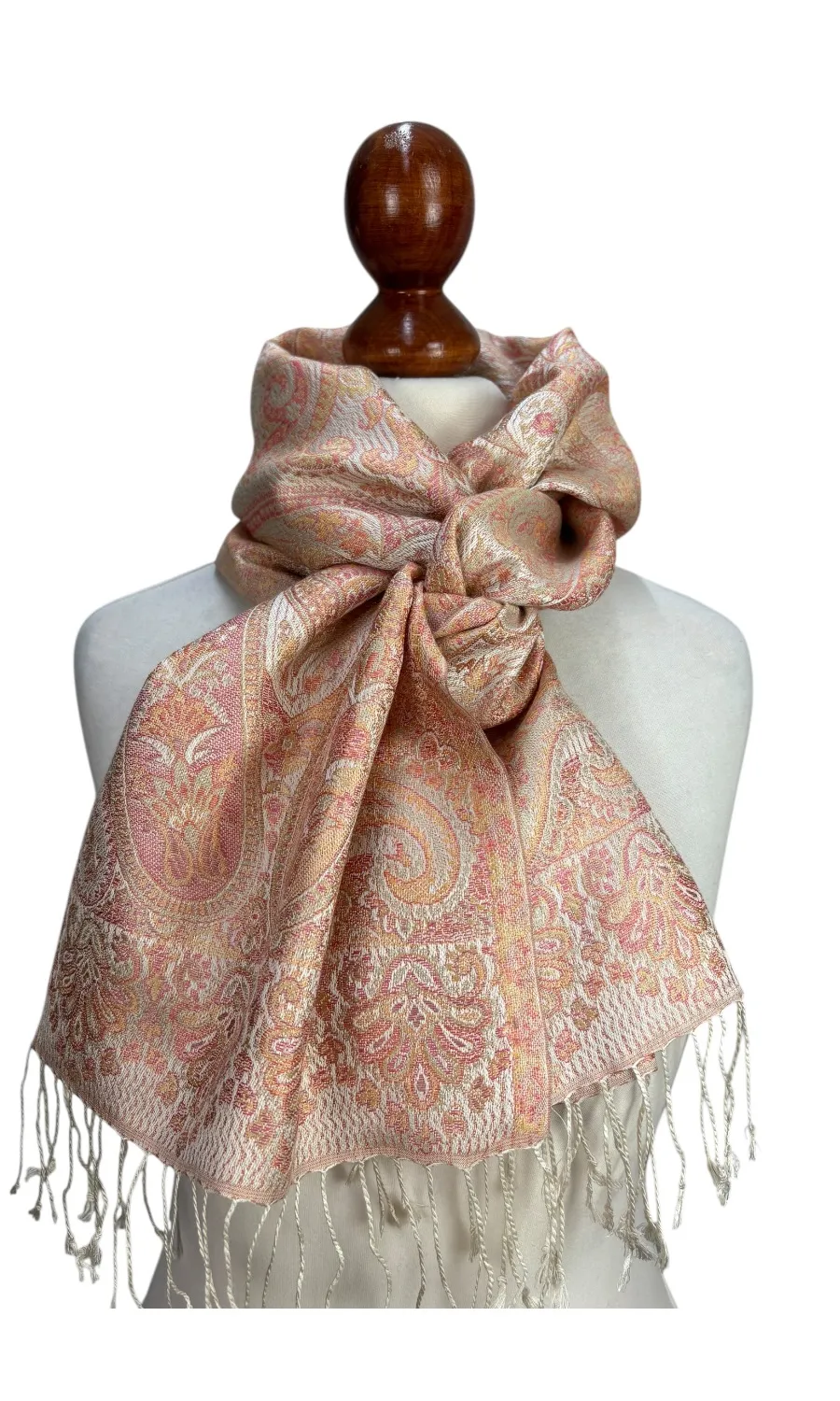   Mohini - Seidenschal mit zeitlos schönem Muster