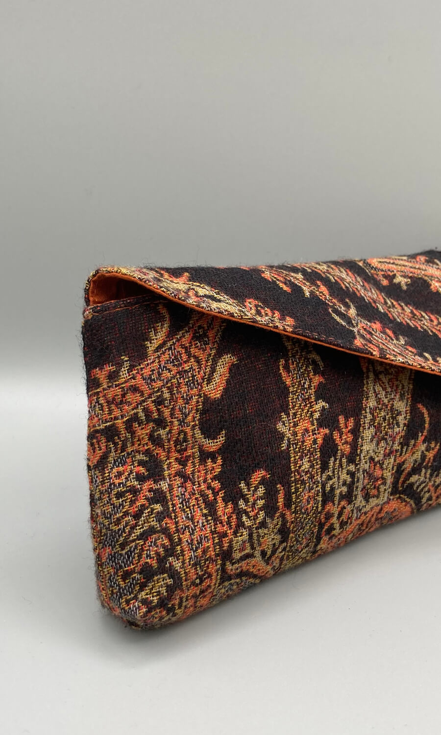 Brown - handgefertigte Tasche aus Kaschmirwolle 