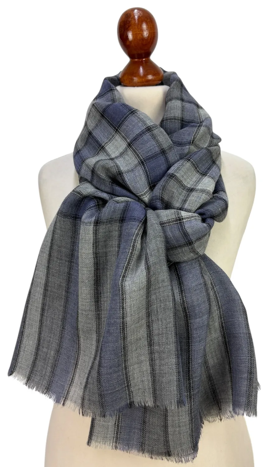 Mohini - großer Schal aus feiner Wolle