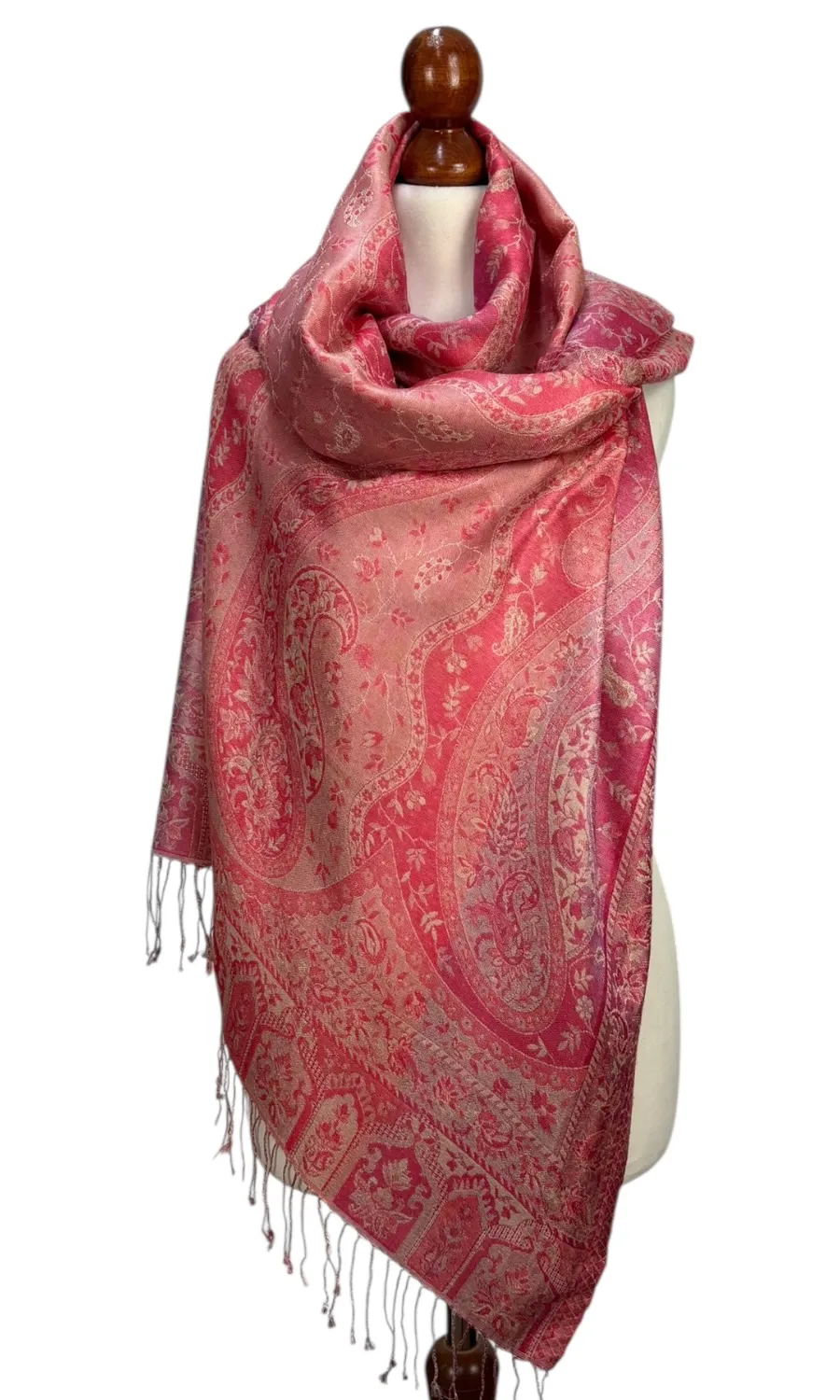 Mohini - großer Seidenschal  mit einzigartigem Muster