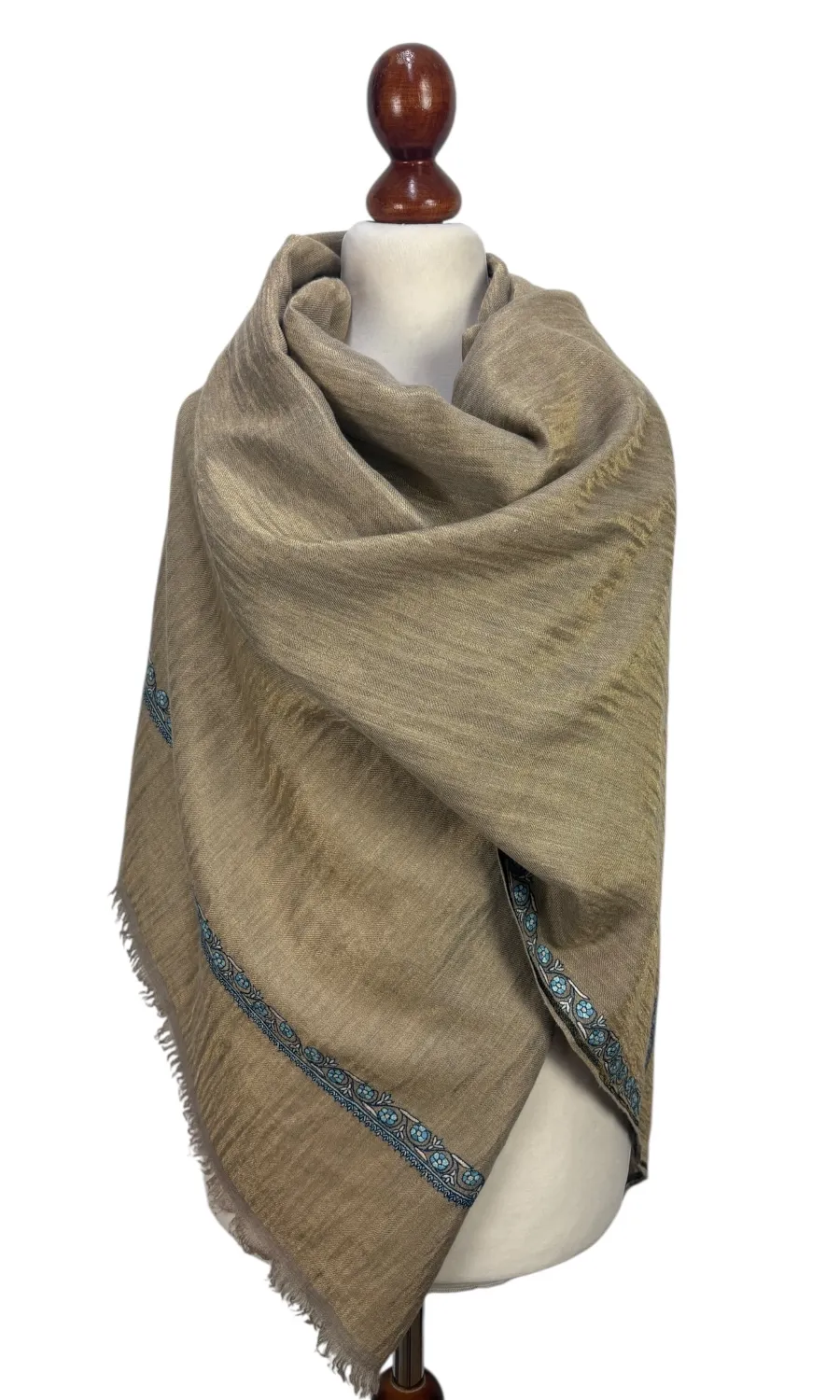 Handbestickter großer Schal aus Pashminawolle - Mohini