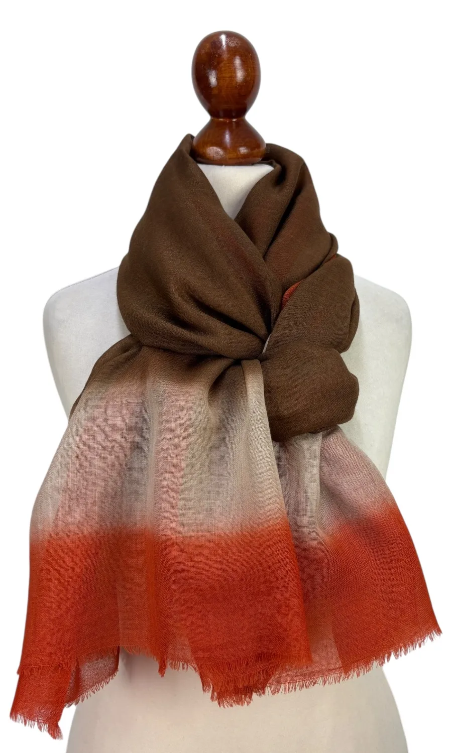 Mohini - großer Schal aus Kaschmirwolle im Farbverlauf