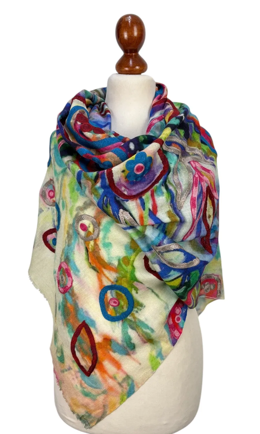 Mohini - großer bestickter Merinoschal 