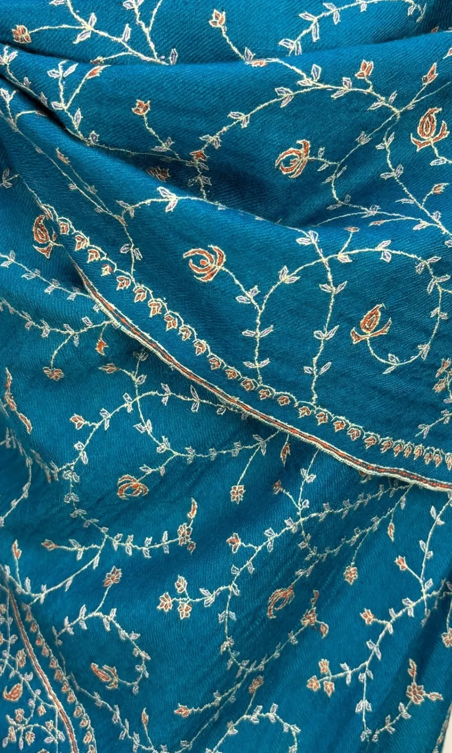 Handbestickter großer Schal aus Pashminawolle - Mohini