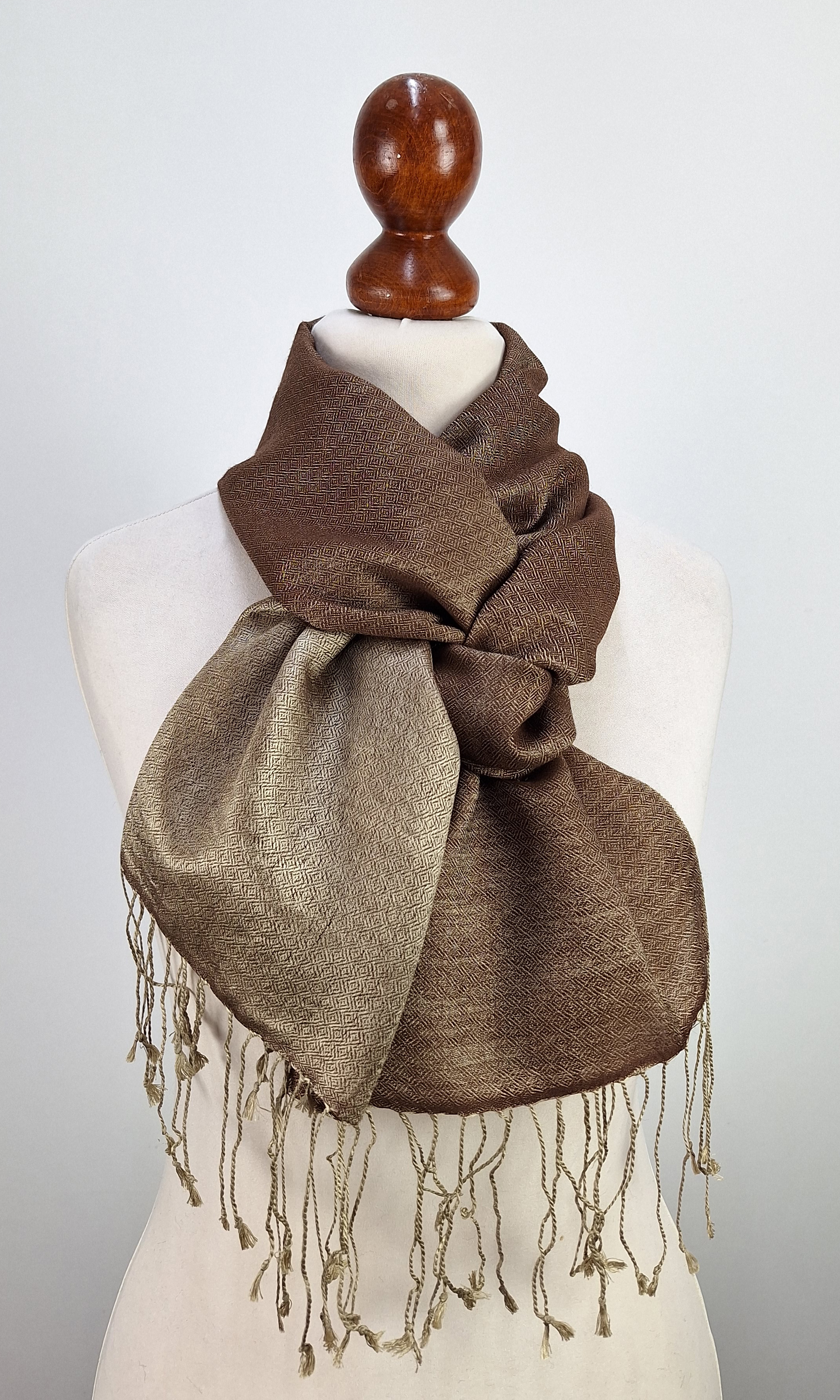 Brown Pearl - schmaler  Schal aus Kaschmir und Seide