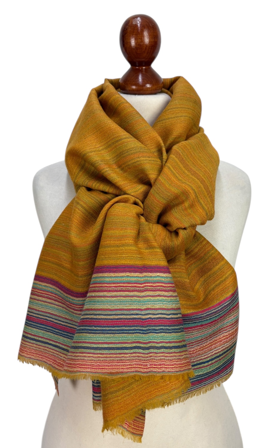 Mohini  - großer Schal aus feiner Wolle