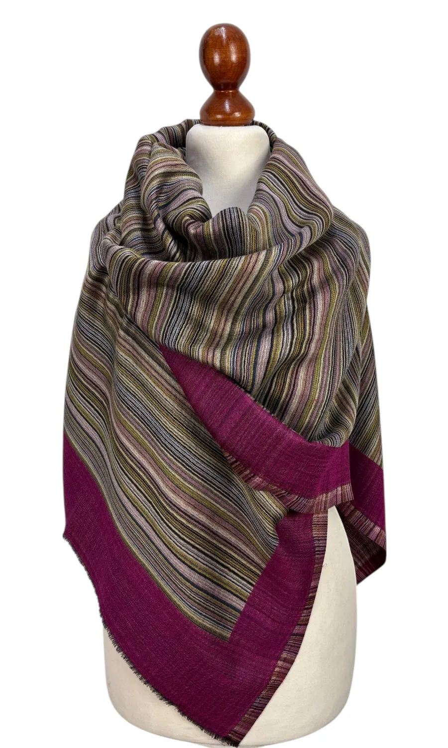 Mohini  - großer Schal aus feiner Wolle