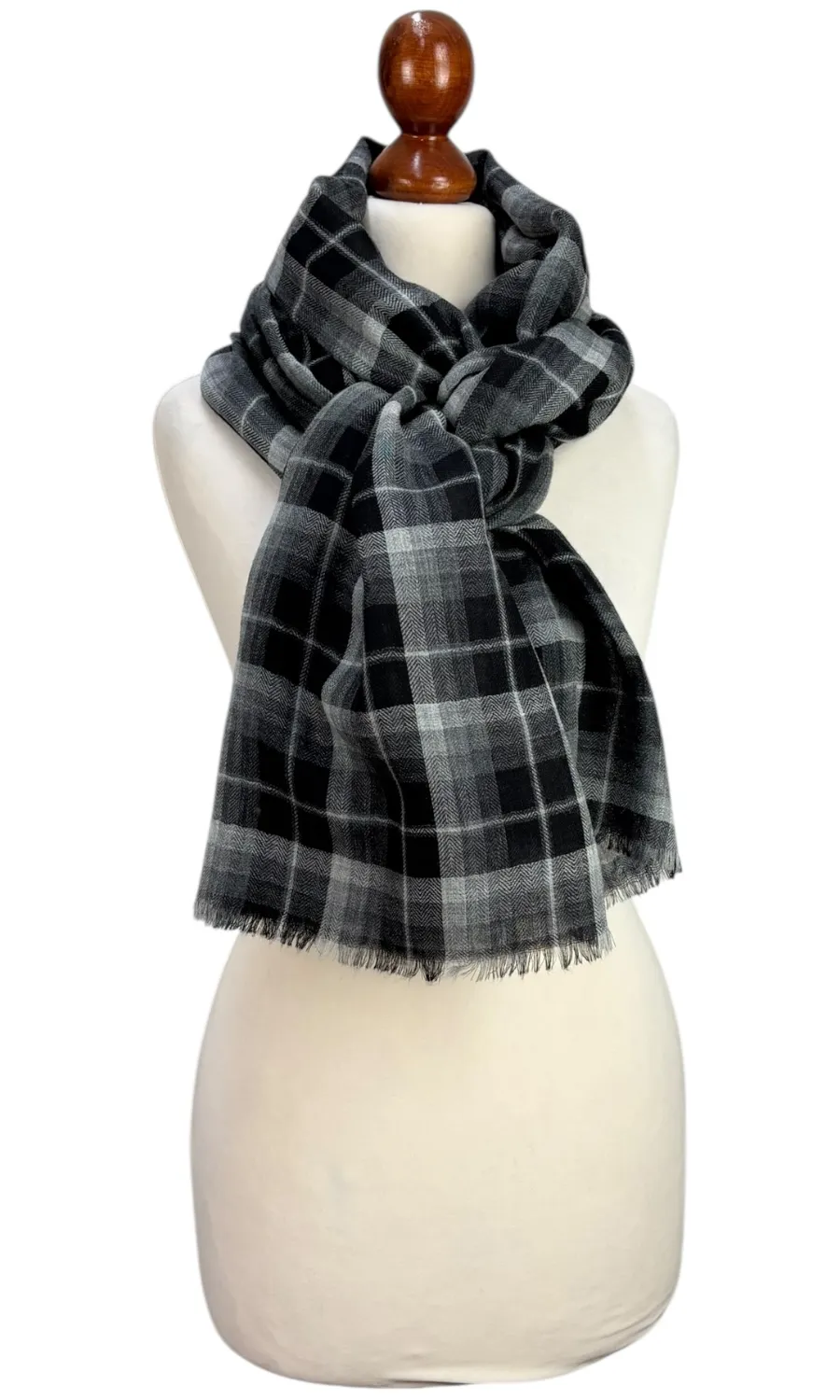 Mohini - großer Schal aus feiner Wolle