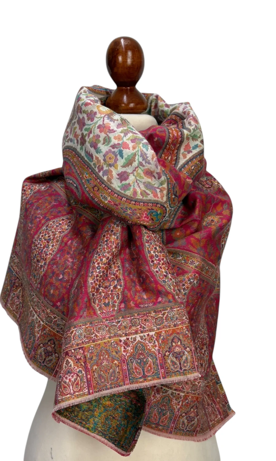 Mohini - handgefertigter großer Schal in edlem Materialmix