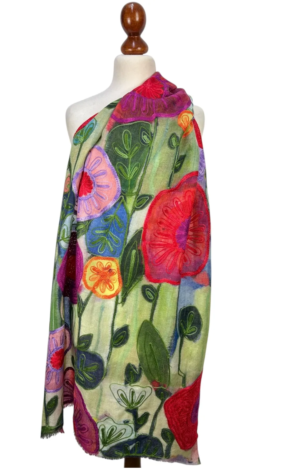 Mohini - großer bestickter Merinoschal