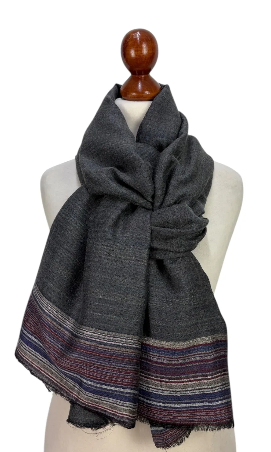 Mohini  - großer Schal aus feiner Wolle