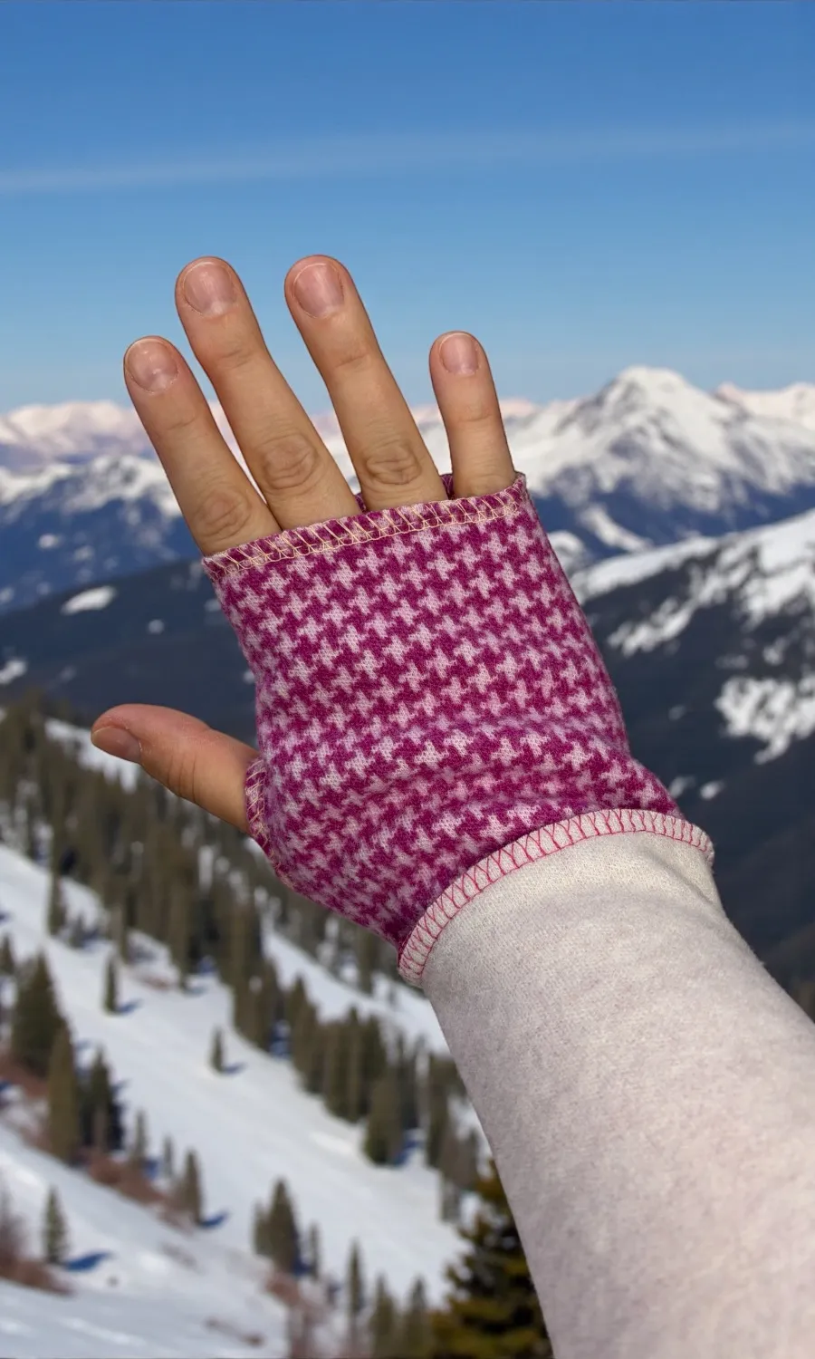 Mohini - handgefertigte Stulpen aus Lambswool -Jersey