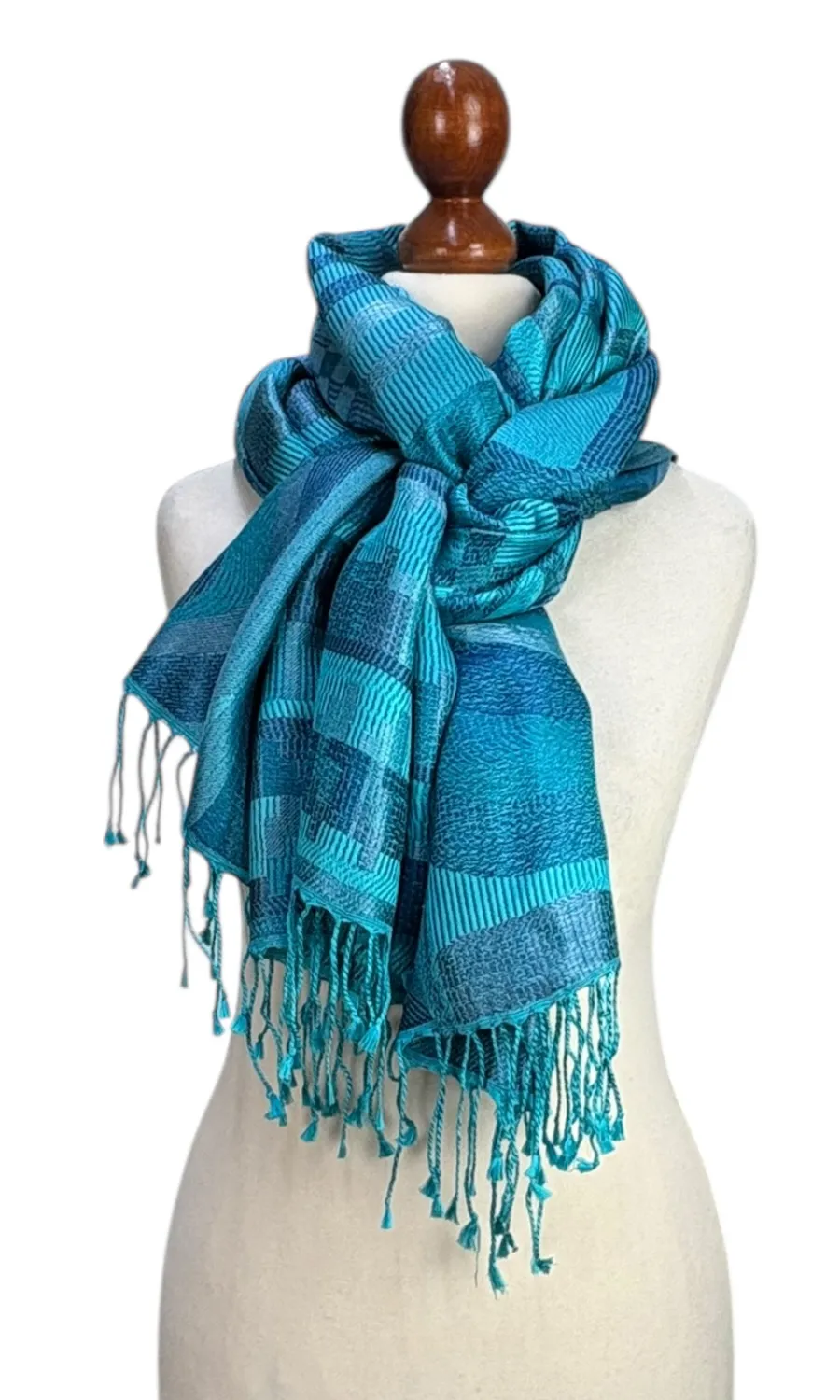 Mohini - großer Seidenschal  mit einzigartigem Muster