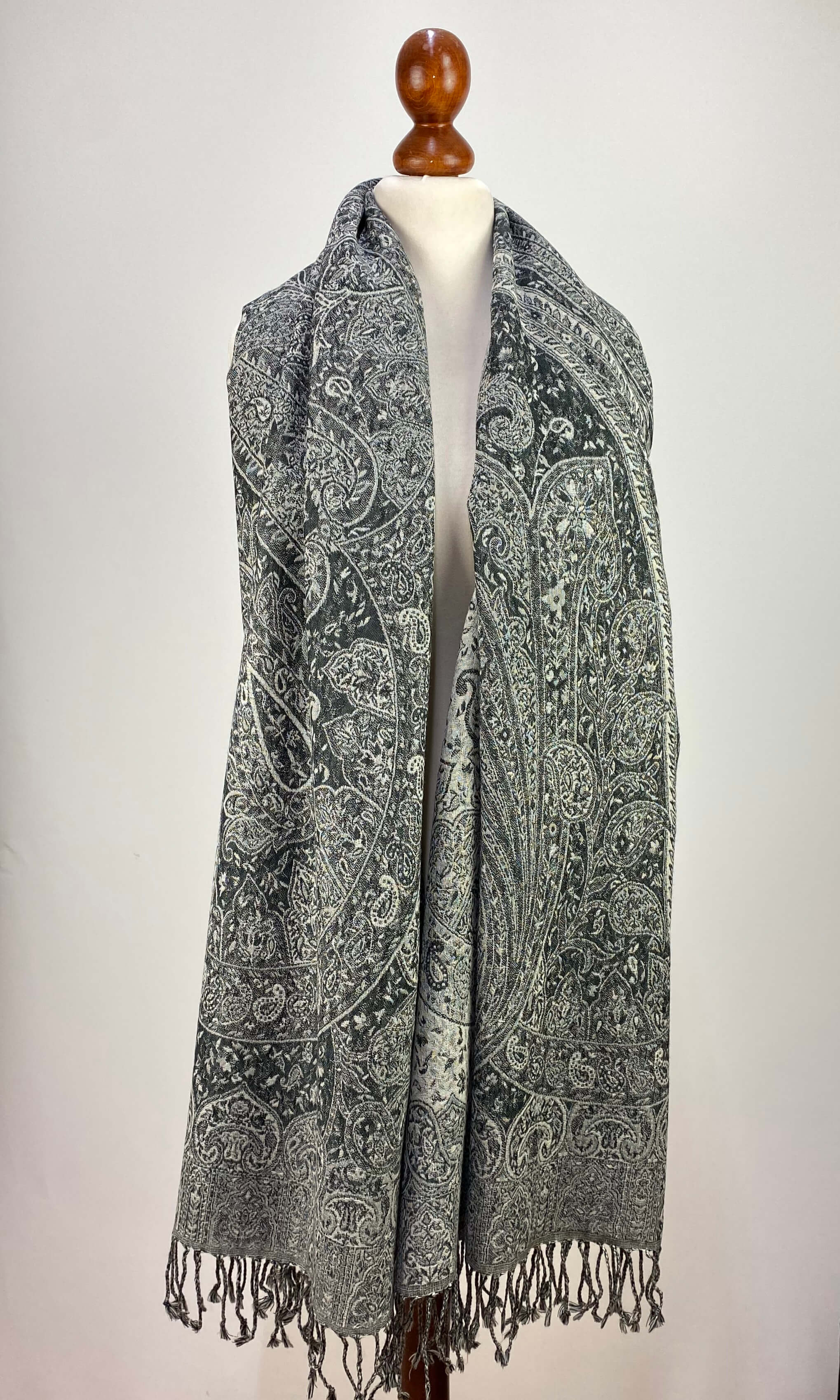 Mohini - großer eleganter Jamawar Schal  aus Merinowolle