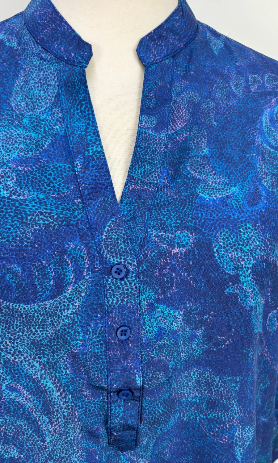 Blaue Seidenbluse für Damen – Elegante Damenbluse | Mohini