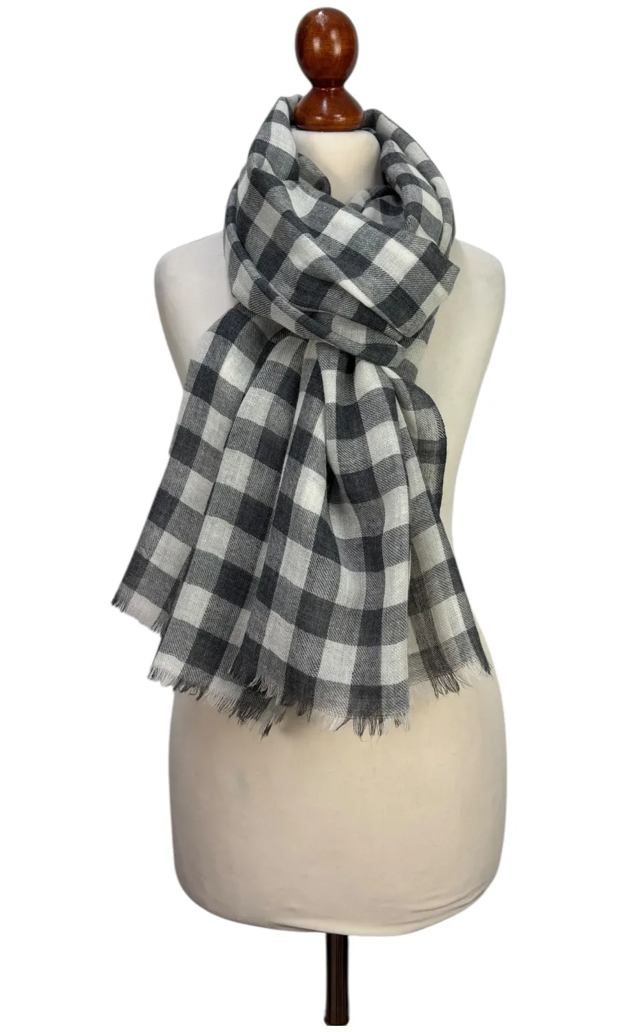 Mohini - großer Schal aus feiner Wolle