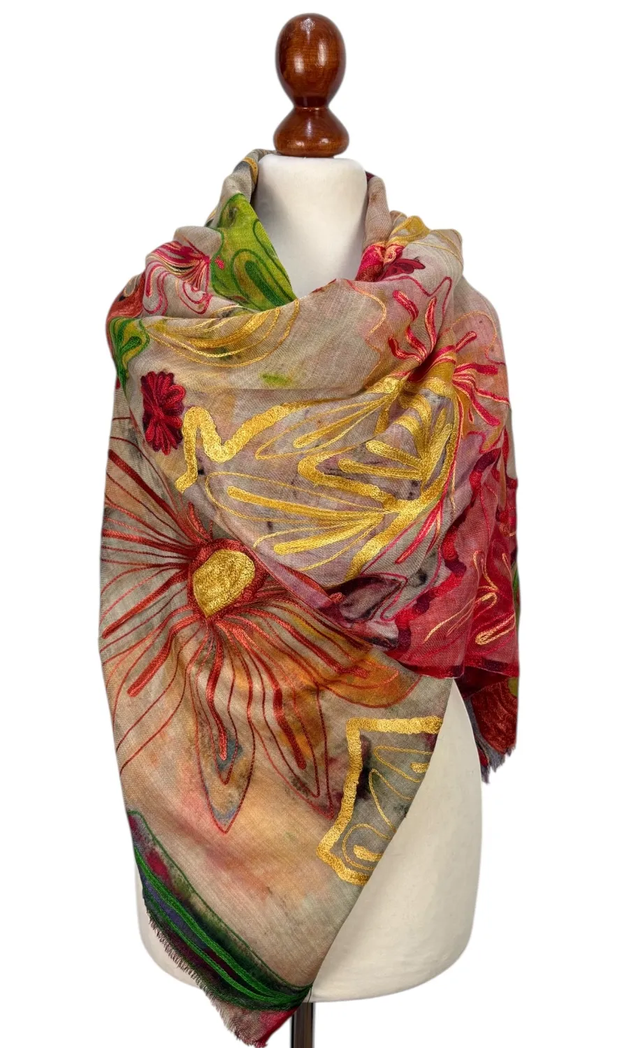 Mohini - großer bestickter Merinoschal 