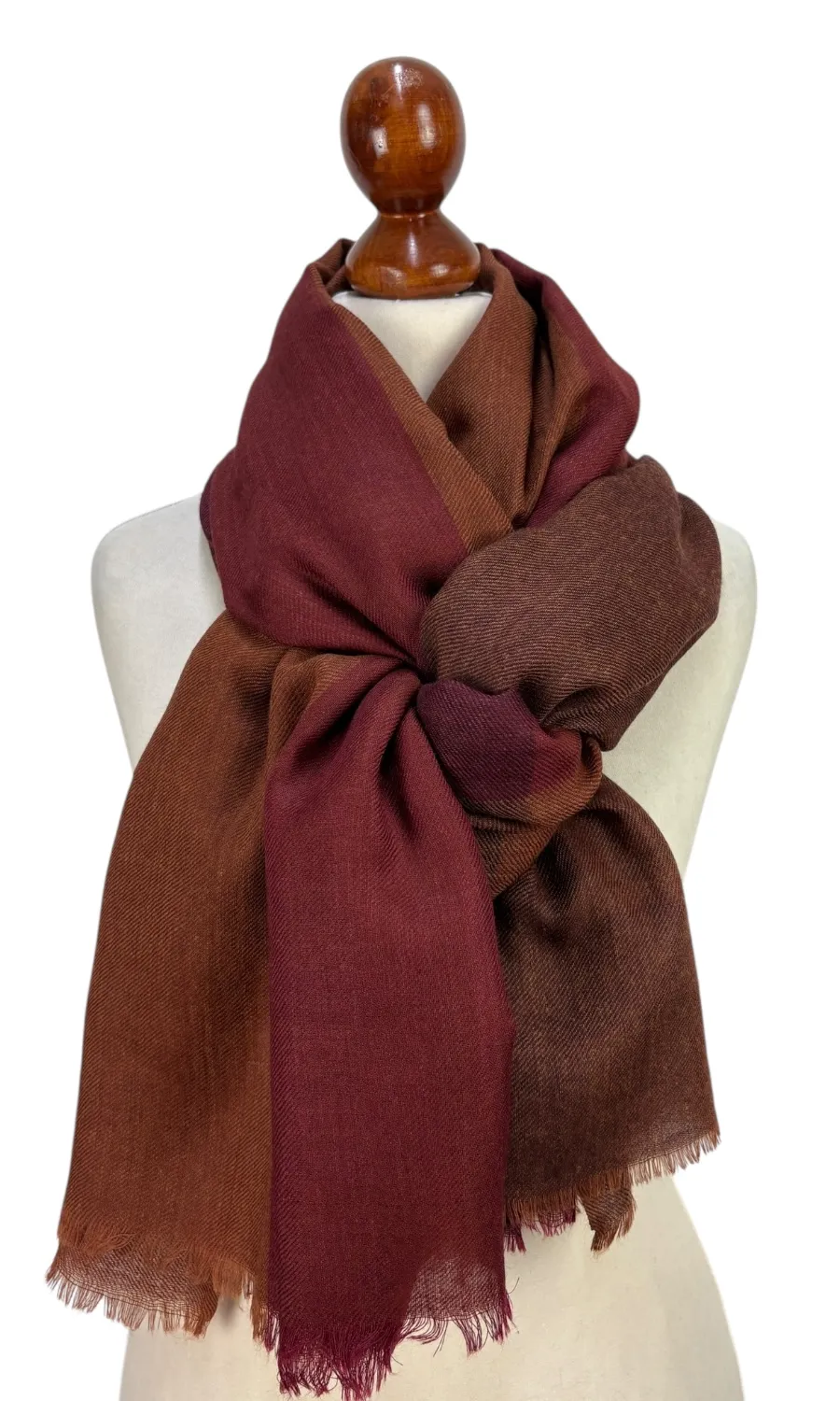 Mohini - großer Schal aus feiner Wolle