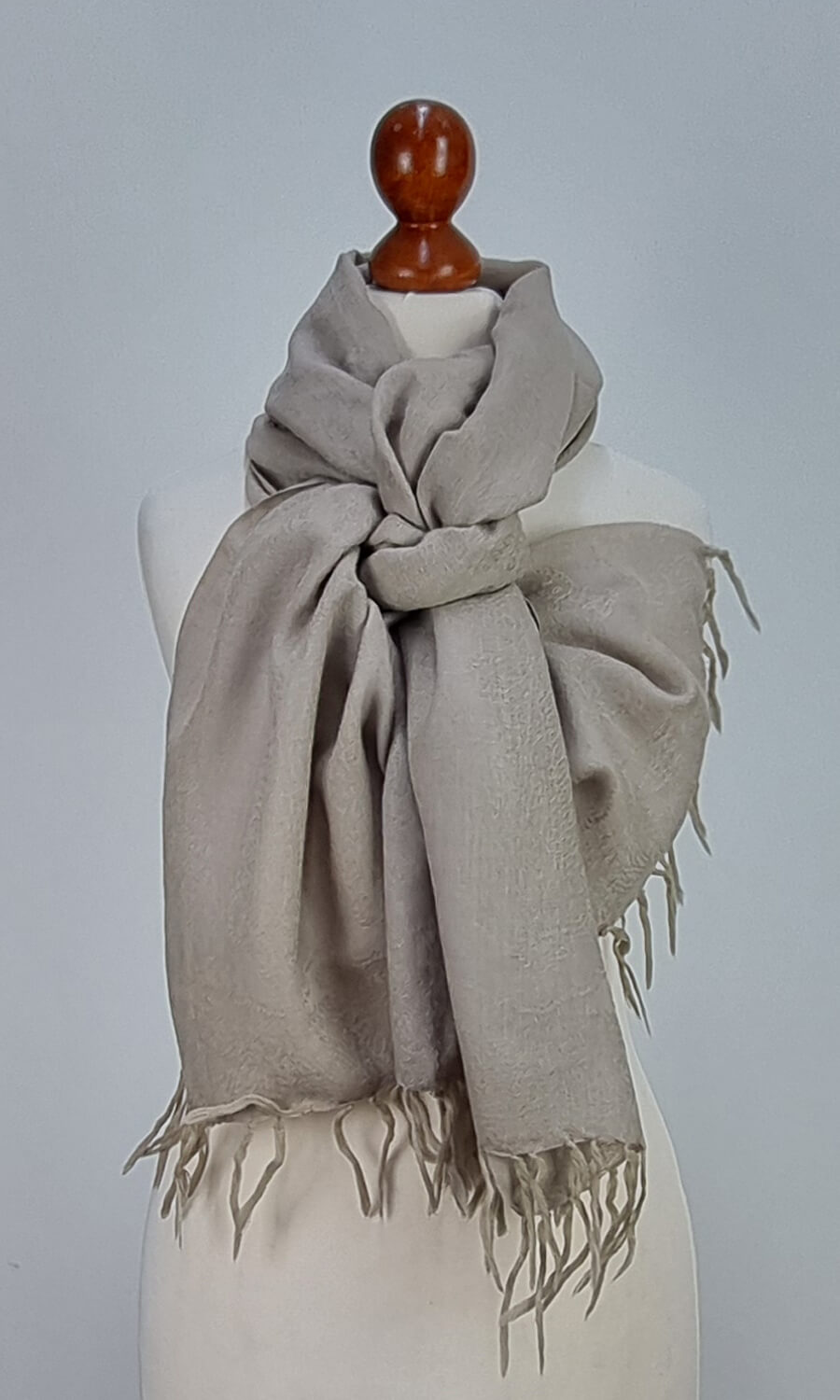 Mohini - großer eleganter Jamawar Schal  aus Merinowolle  
