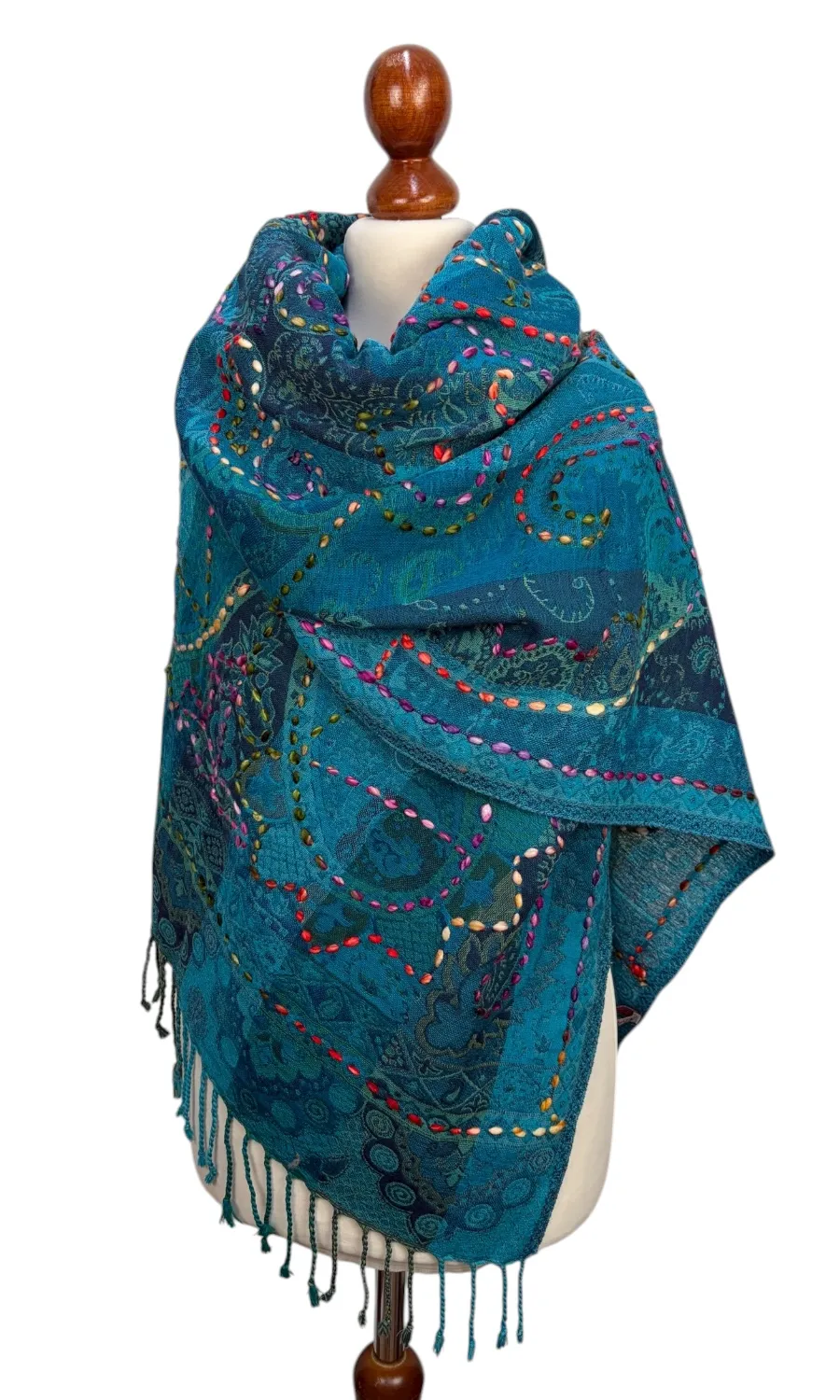 Mohini - großer bestickter Merinoschal